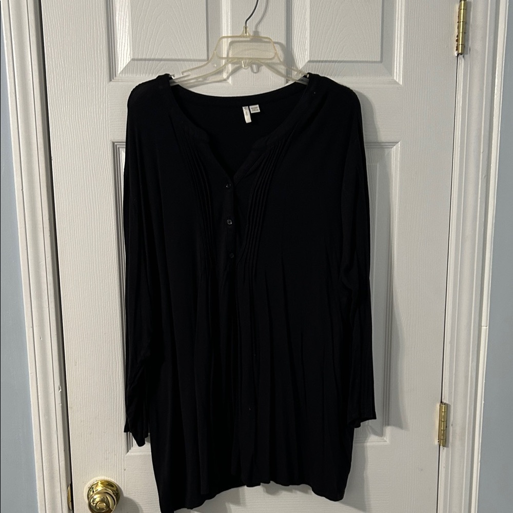 Elegant Black Pleated Blouse